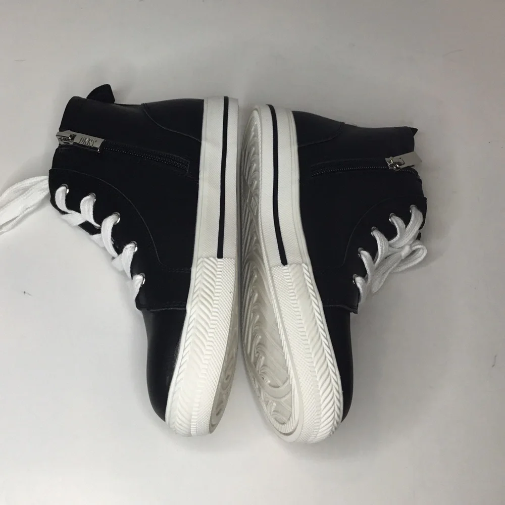 Kids DKNY Hannah Hightop shoes size 1